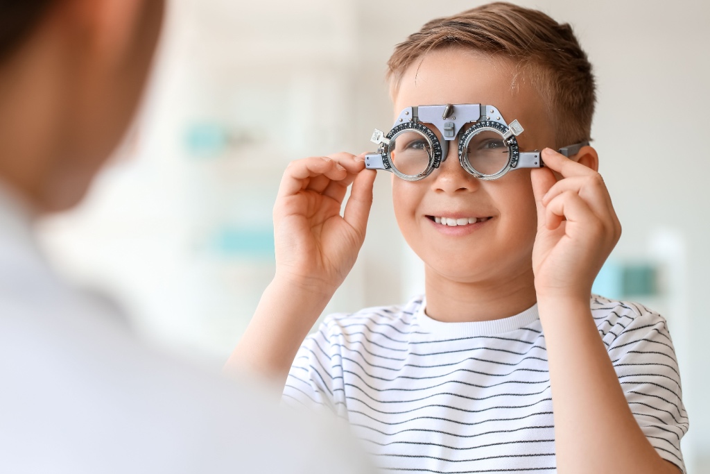 child getting eyes tested